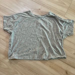 NWOT lululemon Cates tee